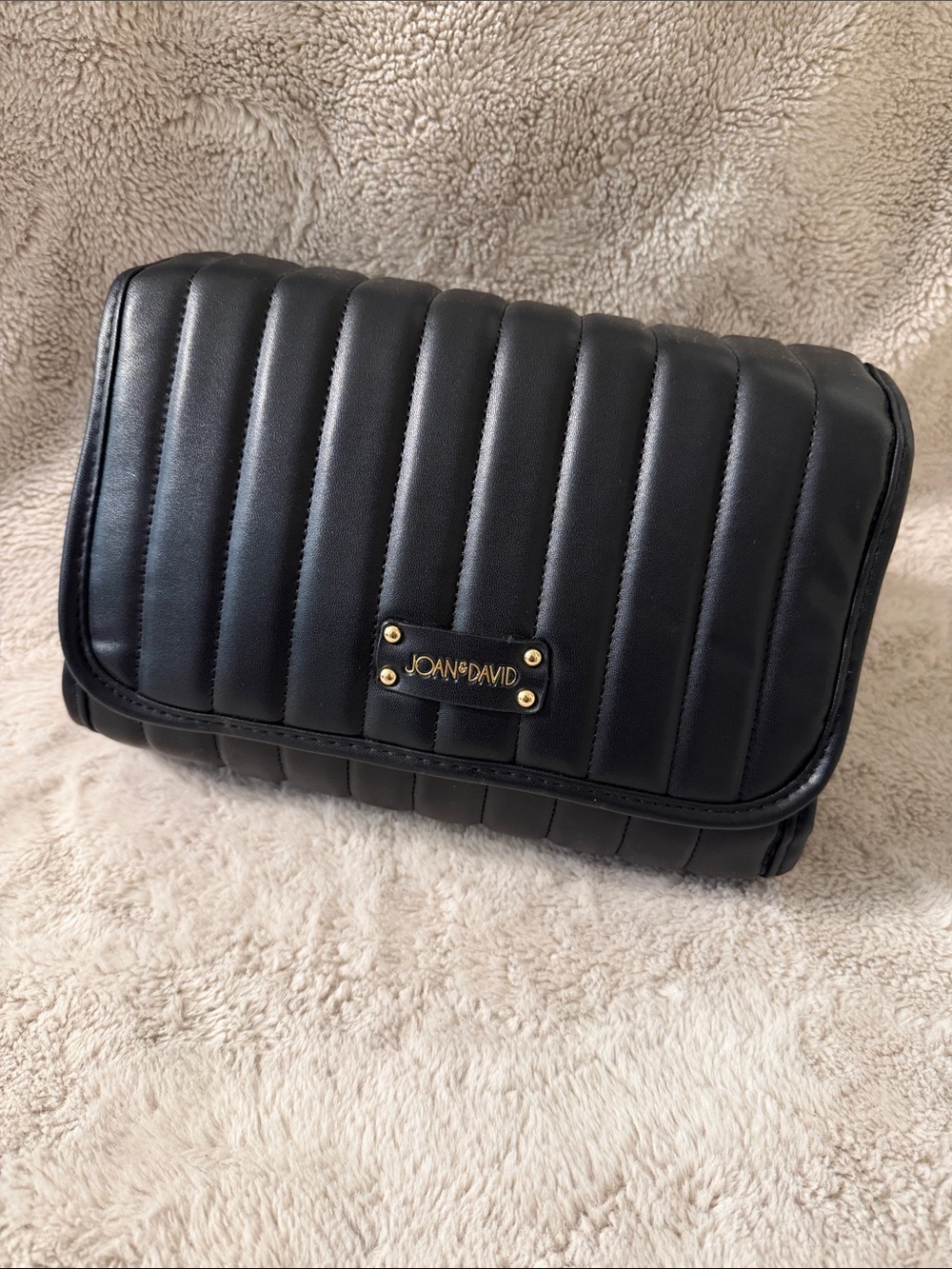 Joan & David Quilted Hanging Toiletry Case